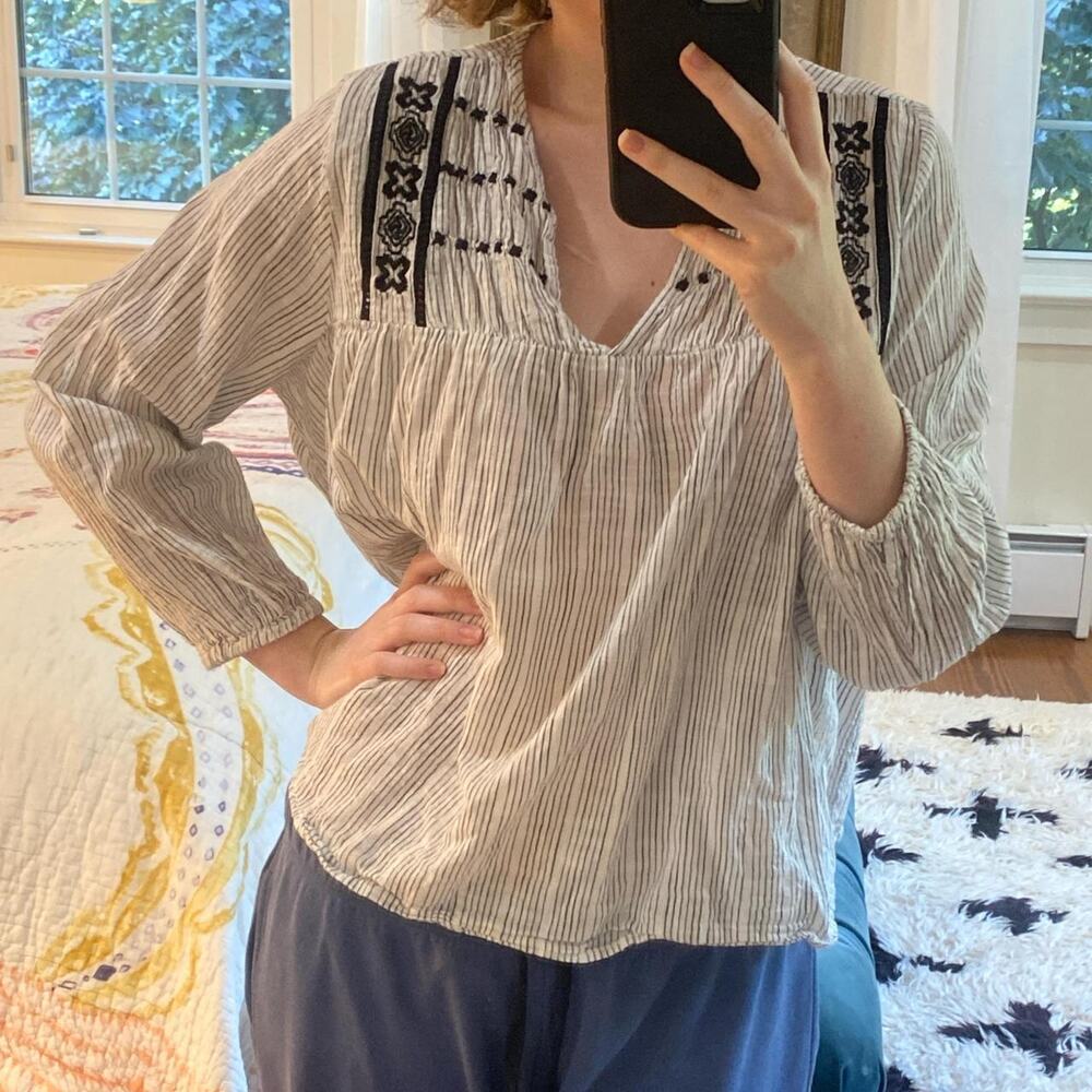 Soft lightweight and flowy black